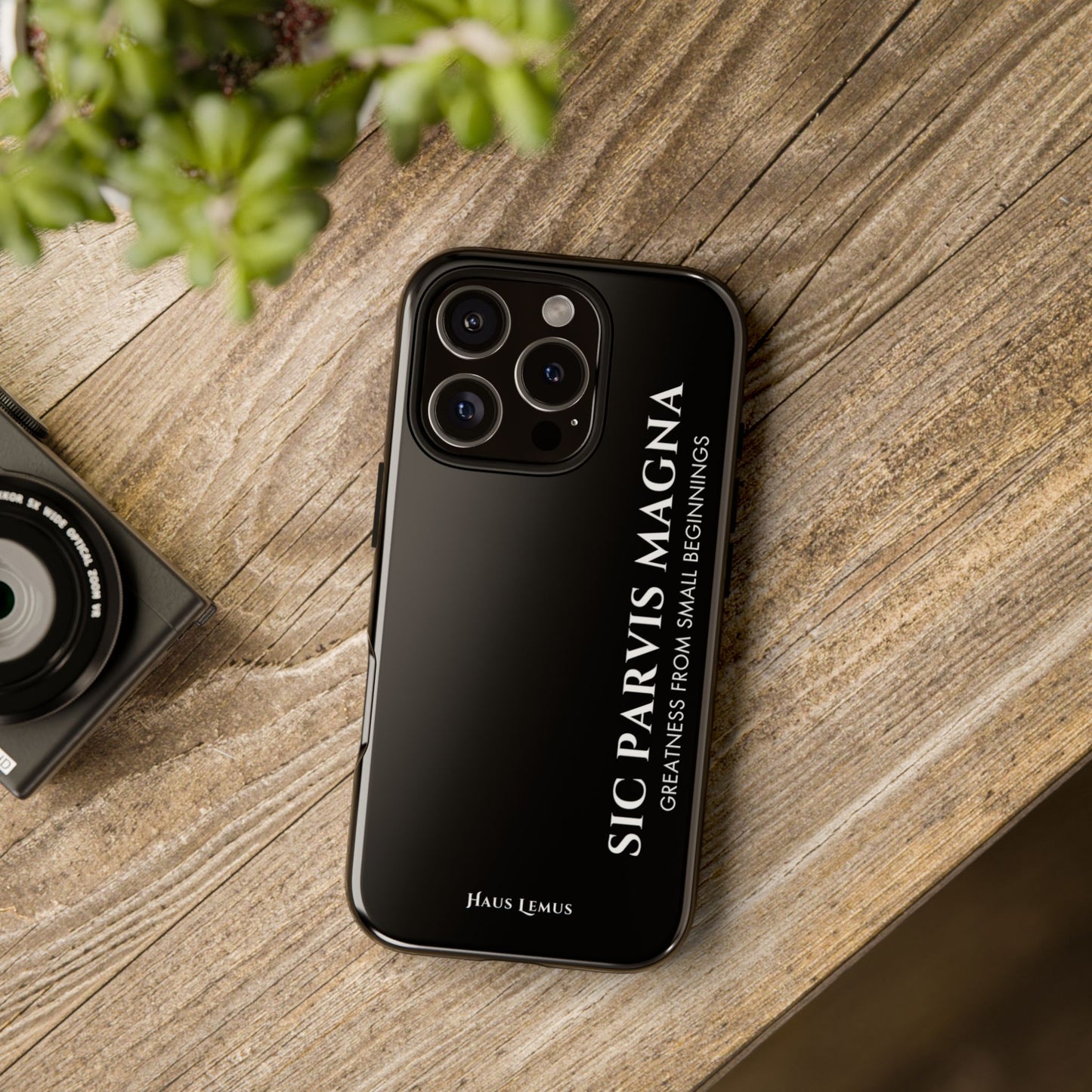 Minimalist iPhone Case - 'Sic Parvis Magna'