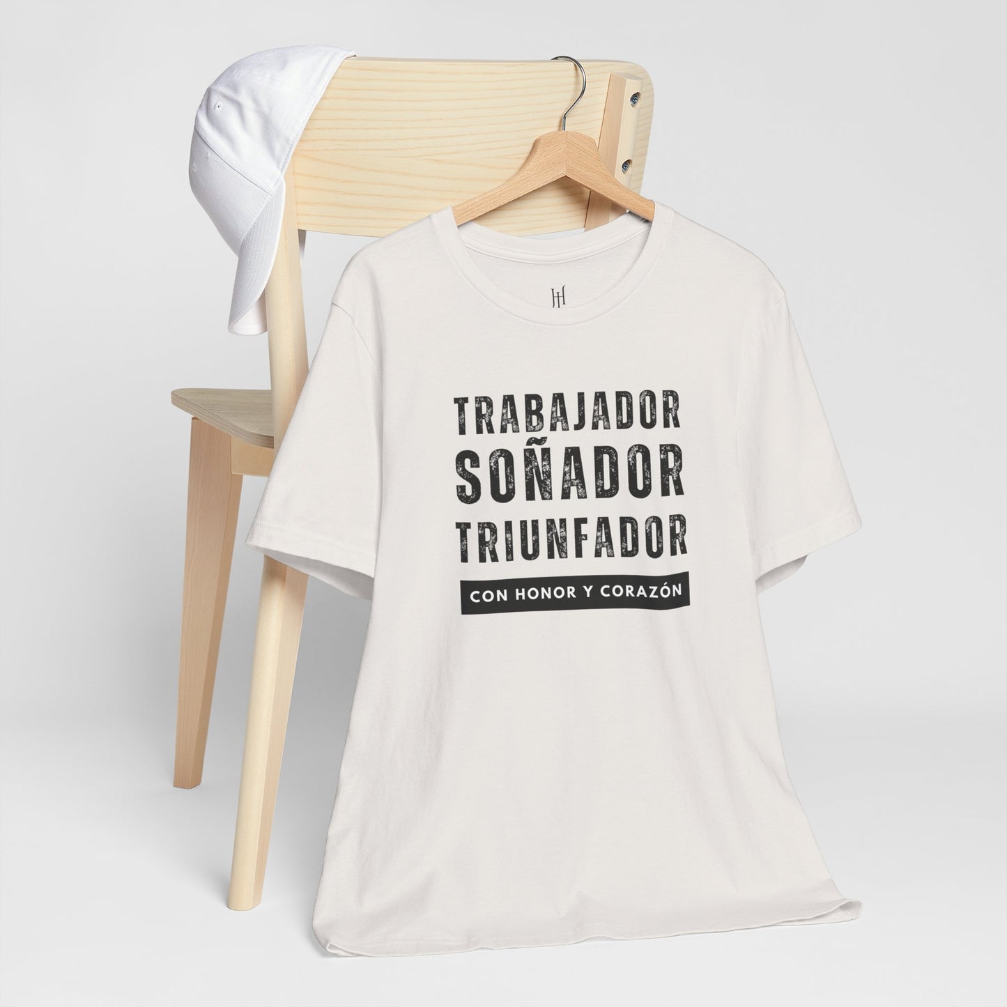 'Trabajador, Soñador, Triunfador' Tee