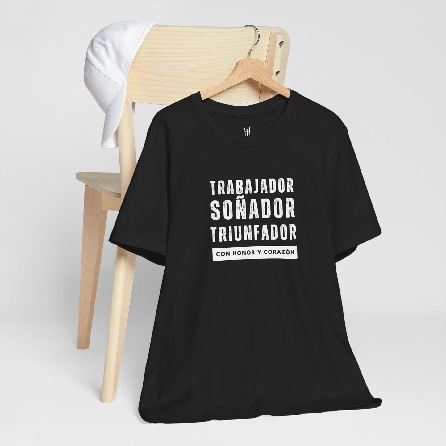 'Trabajador, Soñador, Triunfador' Tee